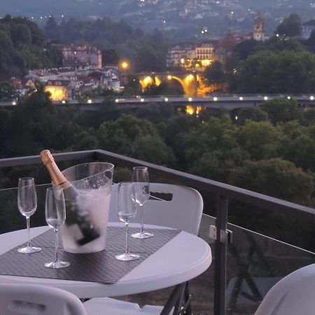 Apartamento Amarante - Vista Sao Goncalo ภายนอก รูปภาพ
